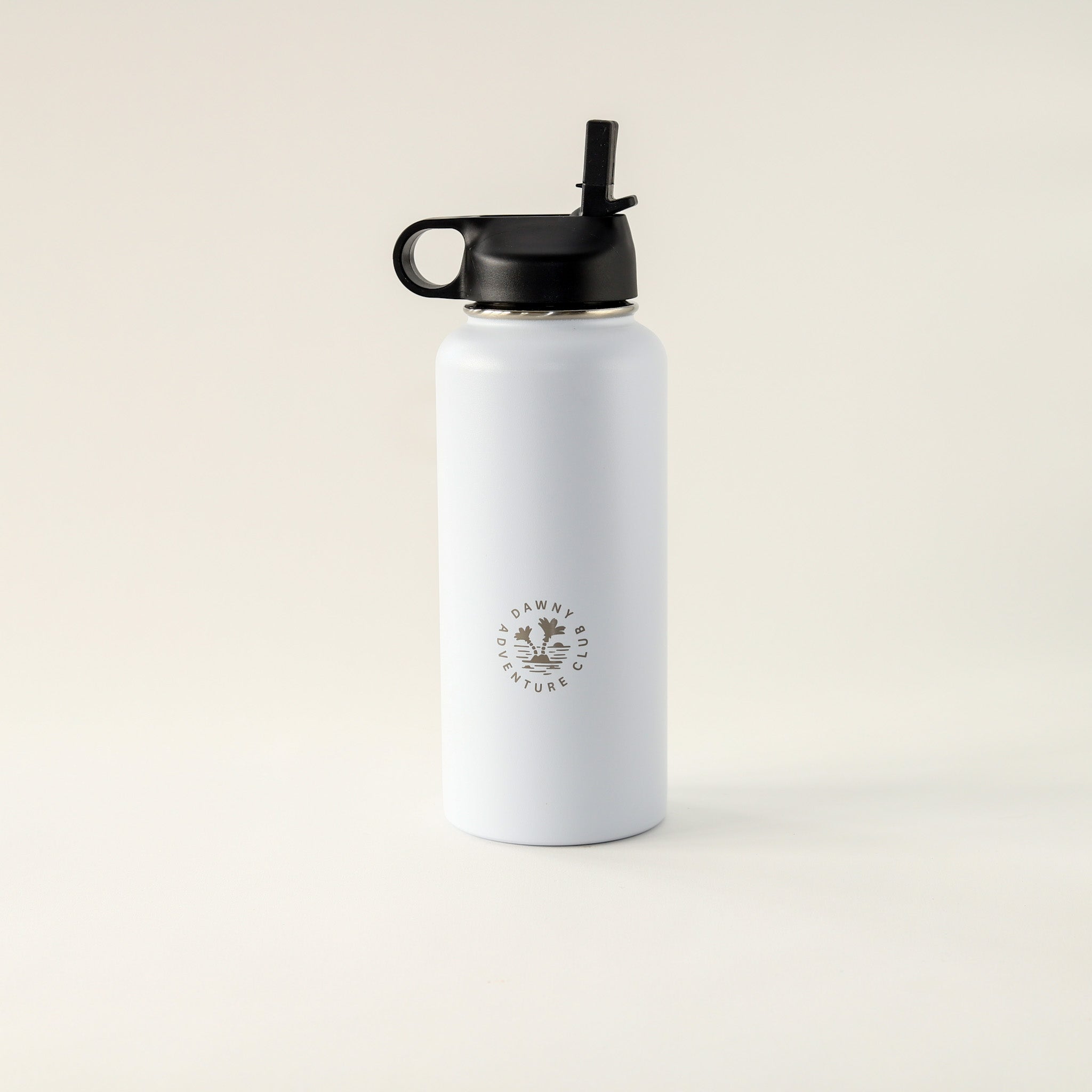 950ml White Dawny Adventure Club Drink Bottle with original sipper lid 